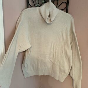 Wilfred XS Soft Cream Turtleneck Sweater Scandi Girl Cabincore Chunky knit